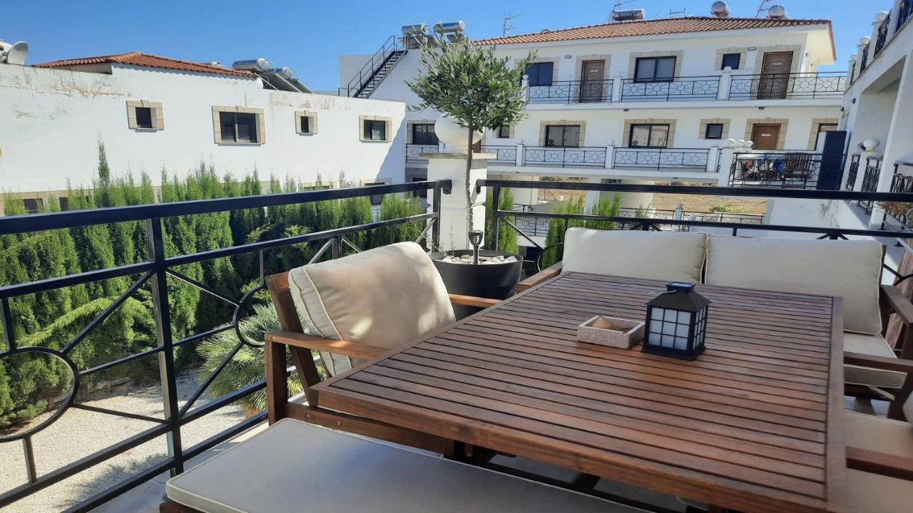 Paramount Gardens Resorts C201 Larnaca Exterior foto